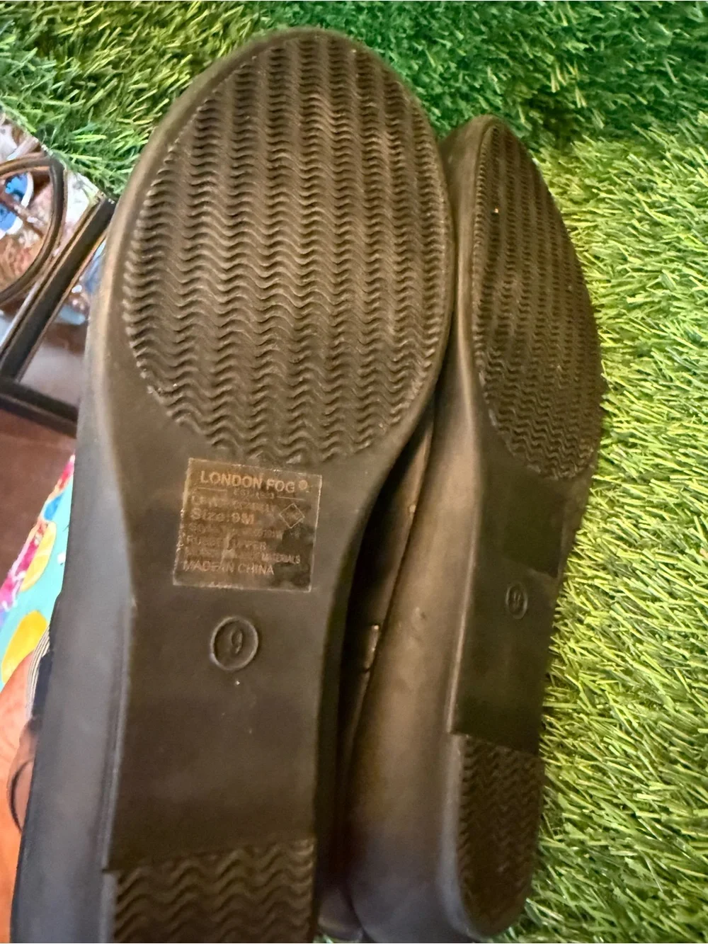 London Fog women’s Black Short pull on  Rain Boots size 9